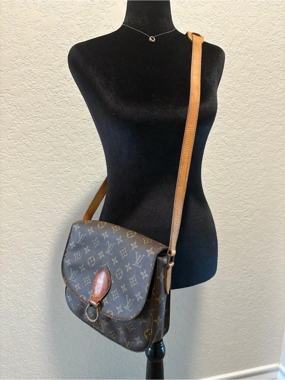 Louis Vuitton Saint Cloud GM Brown Monogram Crossbody Bag - Picture 13 of 13